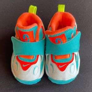 Nike - Air Max Speed Turf Sneakers - Size 2